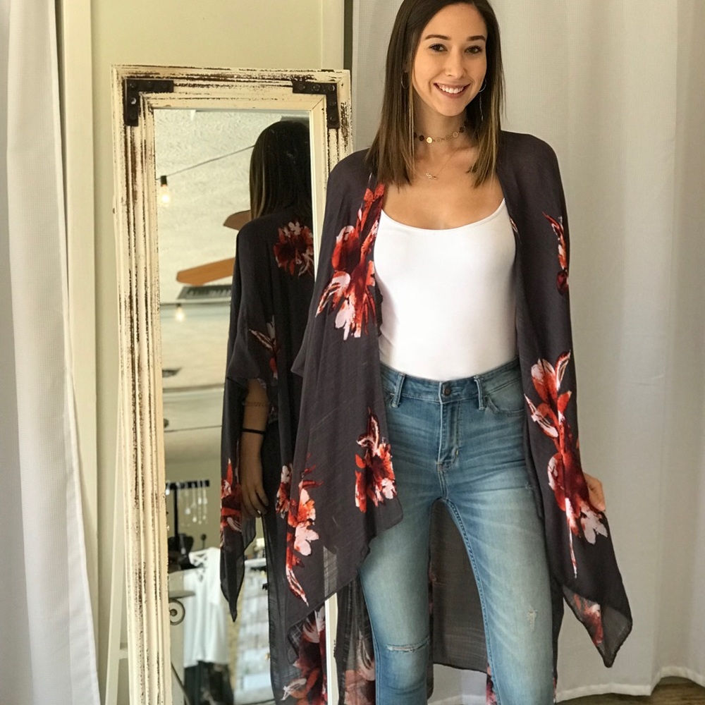 Gray floral kimono